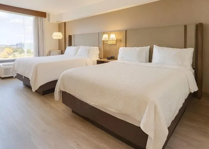 Holiday Inn & Suites Mississauga West - Meadowvale By Ihg